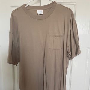Tan Oversized Hollister T-shirt